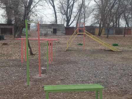 благоустройство детской площадки на ул.Заводская, с.Достук