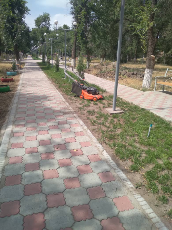 Парк в с.Бирдик. 